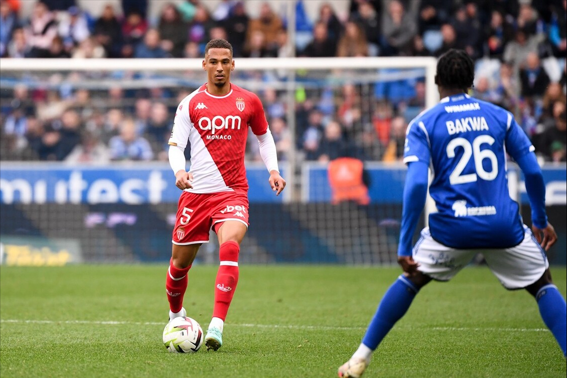  伊朗几乎没有完整的避难所 