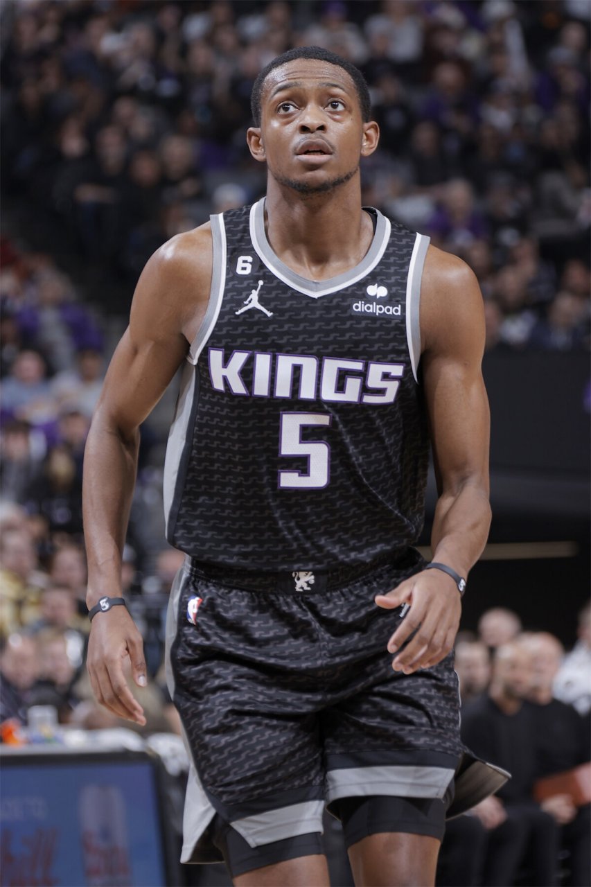 kok体育电竞-从今晨切尔西备战CBA季后赛到萨克拉门托国王清晨绝杀压哨，皇家马德里关键时刻止住颓势的简单介绍